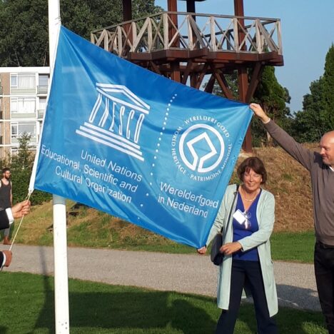 Hijsen van de Werelderfgoed vlag en officiele opening van de digitale versie Museum Matilo